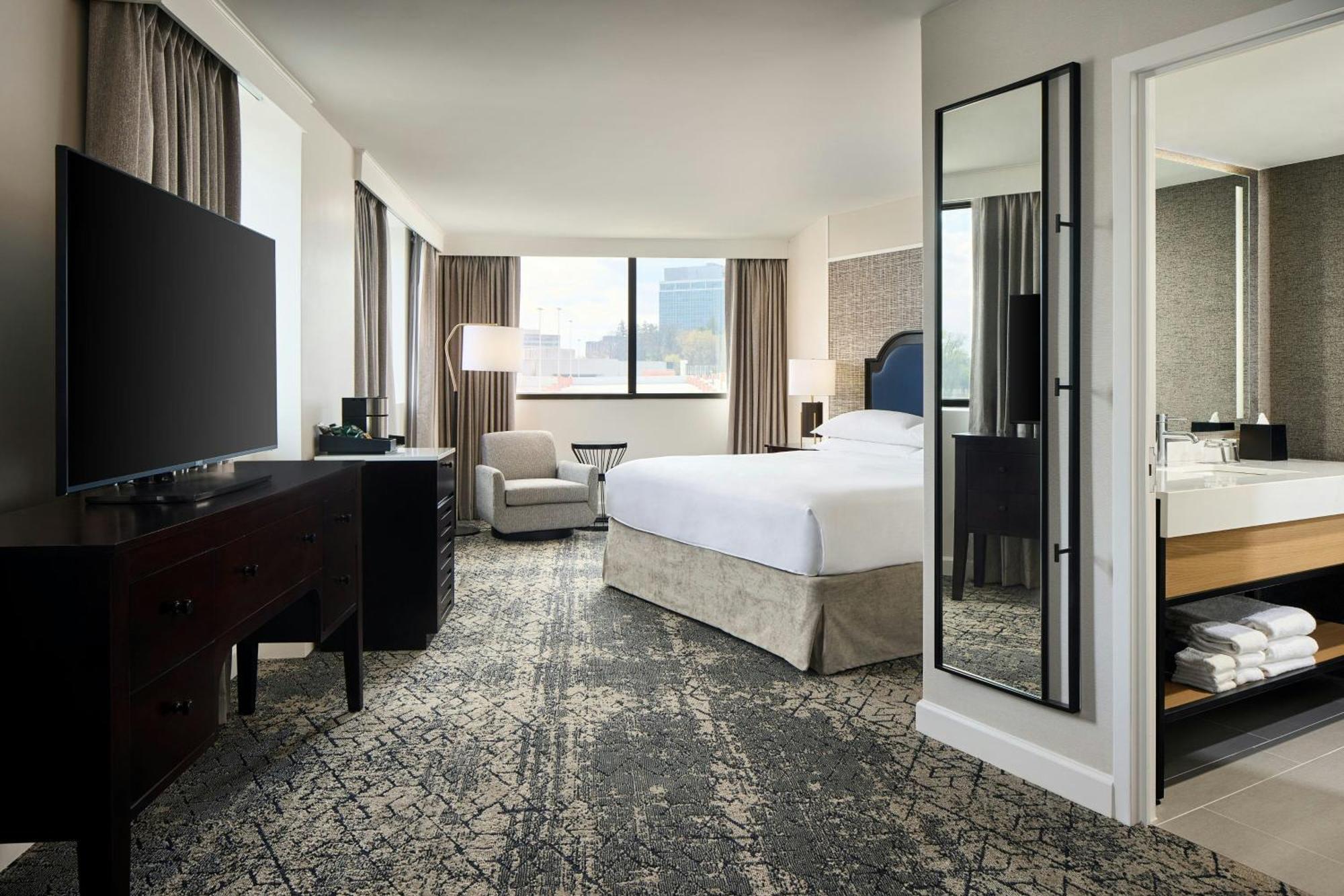 Sheraton Baltimore North Towson Exterior photo